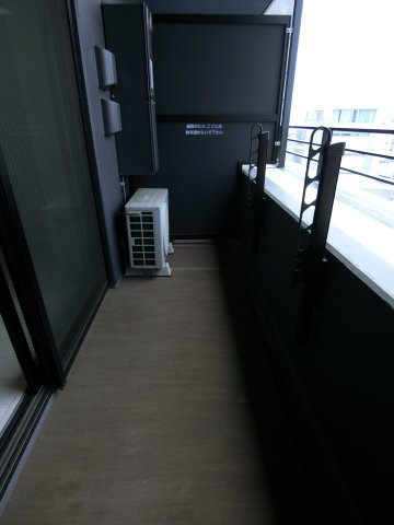 バルコニー　他のお部屋の参考写真となります。