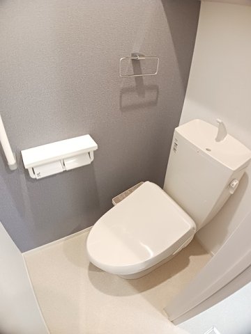 トイレ　清潔感のあるトイレです