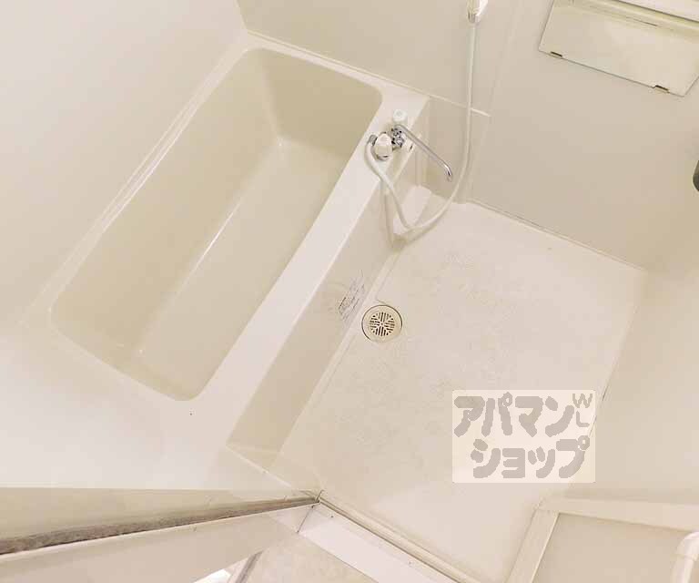 バス・シャワールーム　広めなお風呂