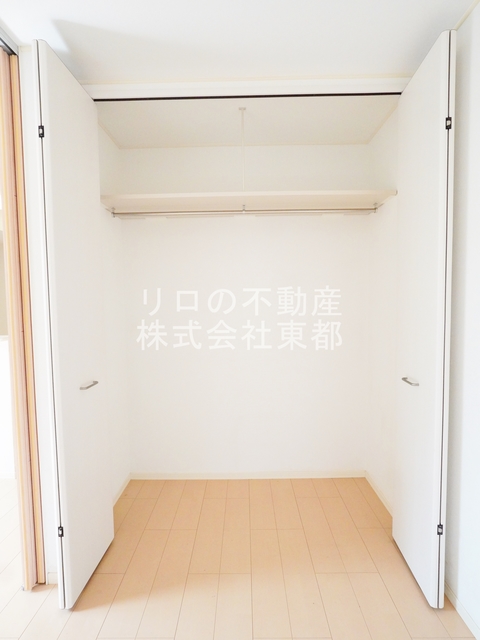収納　パイプハンガー付き☆畳まず衣類を掛けることができます♪