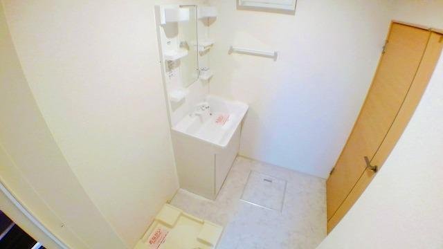 洗面設備　コンパクトで使いやすい洗面所