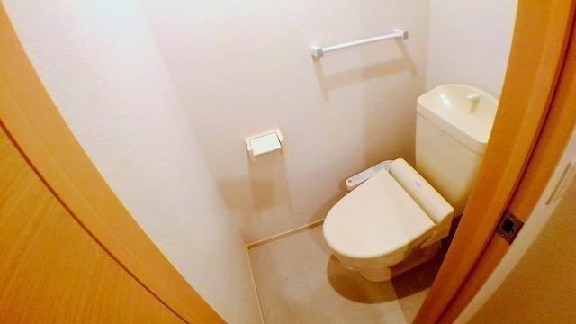 トイレ　トイレもきれいです