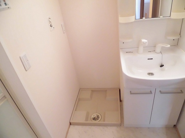 その他　写真は同建物の別部屋を参考に掲載しております。