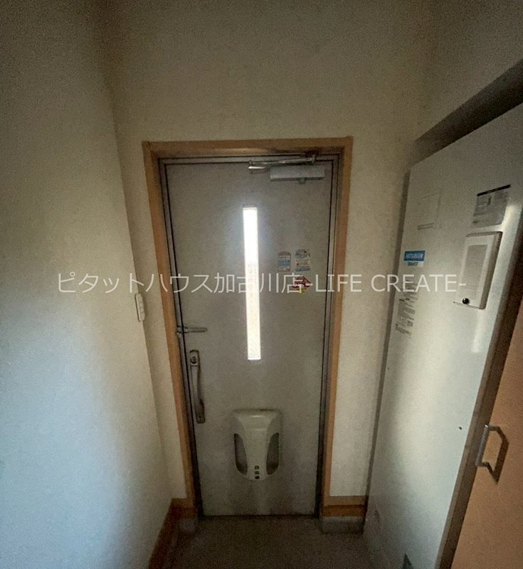 玄関　※写真は別室