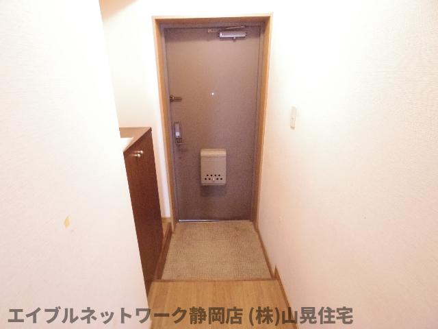 玄関　明るい玄関です
