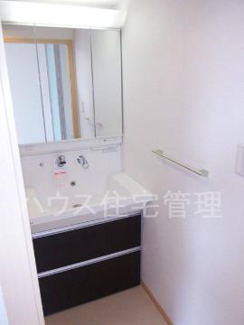 洗面設備　洗髪洗面化粧台