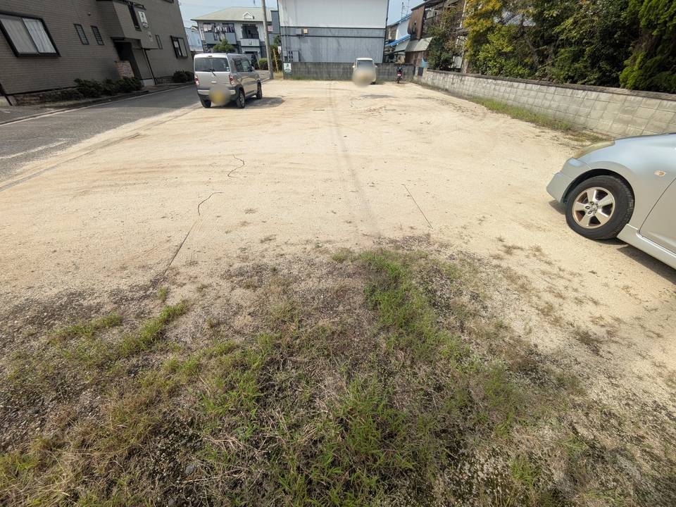 駐車場　駐車場