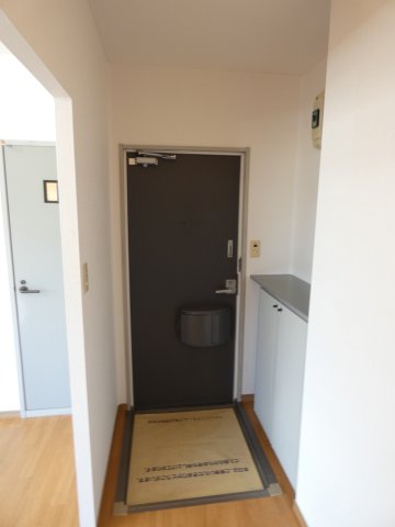 玄関　別室参考写真になります。