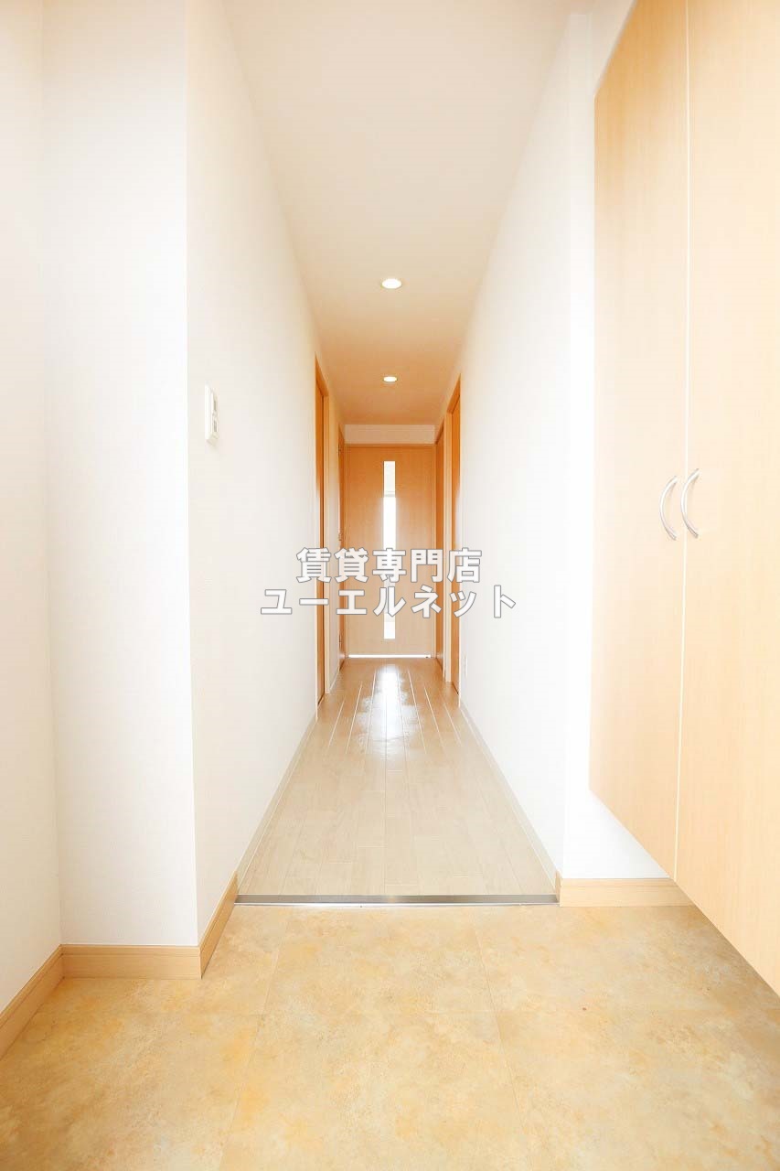 玄関　住まいの顔ともなる玄関