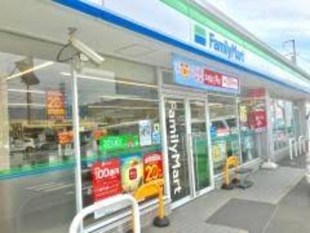 コンビニ　ファミリーマート大山崎インター店（コンビニ）まで366m