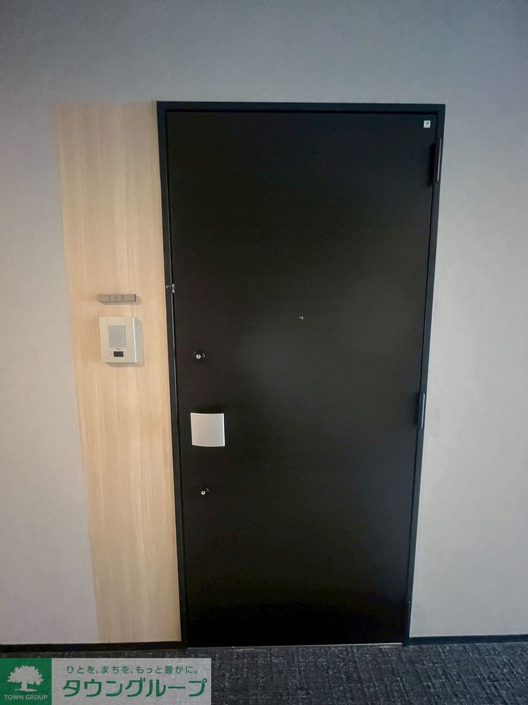 玄関　※別部屋参考写真