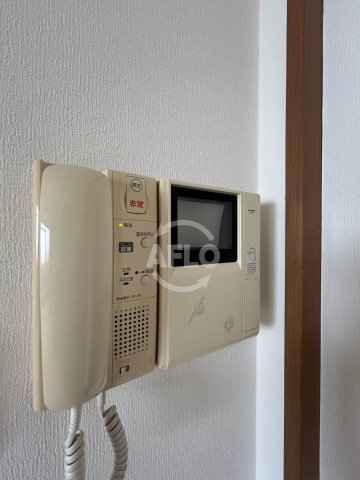 セキュリティ　ロイヤルグレース　インターホン
