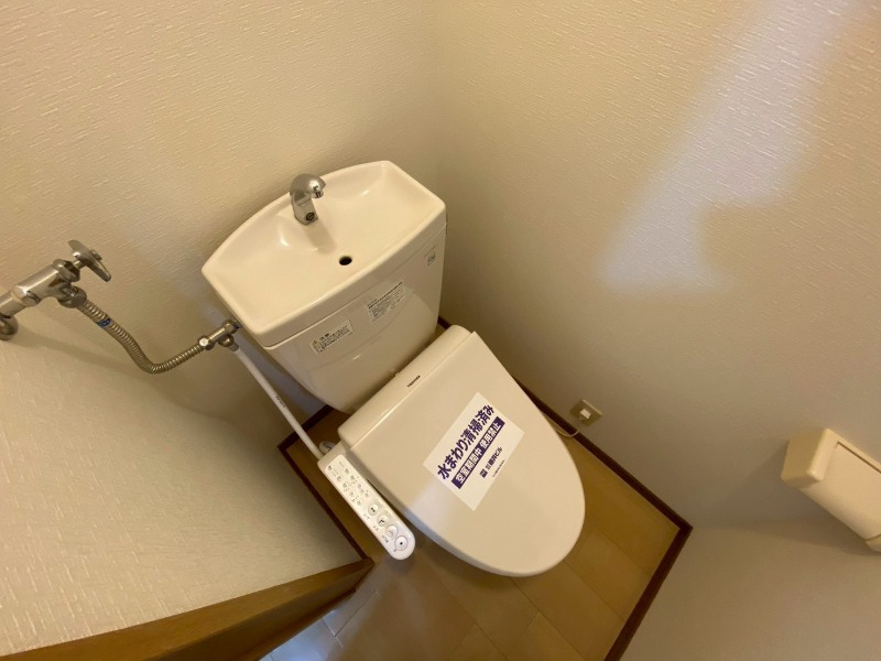 トイレ　トイレです。ウォシュレット付を探している方、おすすめです！