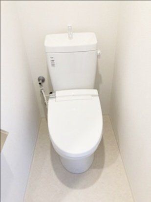 トイレ　※同タイプの別のお部屋です。