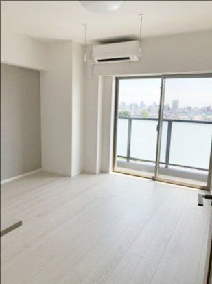 居室・リビング　※同タイプの別のお部屋です。
