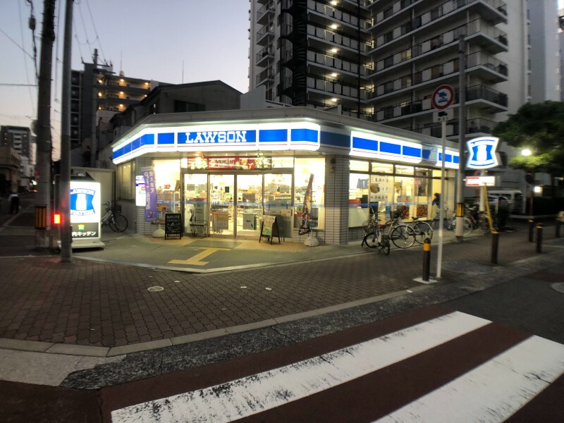 コンビニ　ローソン城東中央三丁目店（コンビニ）まで400m
