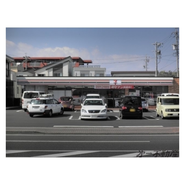 コンビニ　セブンイレブン静岡小黒店（コンビニ）まで210m