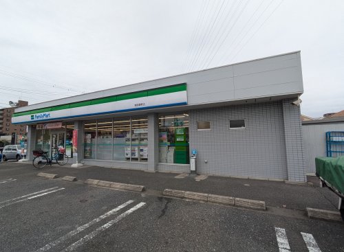 コンビニ　ファミリーマート茜部菱野店（コンビニ）まで1034m