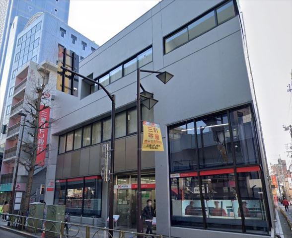 銀行　（株）三菱ＵＦＪ銀行／三軒茶屋支店（銀行）まで877m