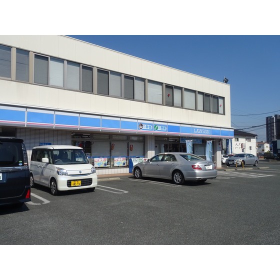 コンビニ　ローソン熊本八王寺町店（コンビニ）まで498m