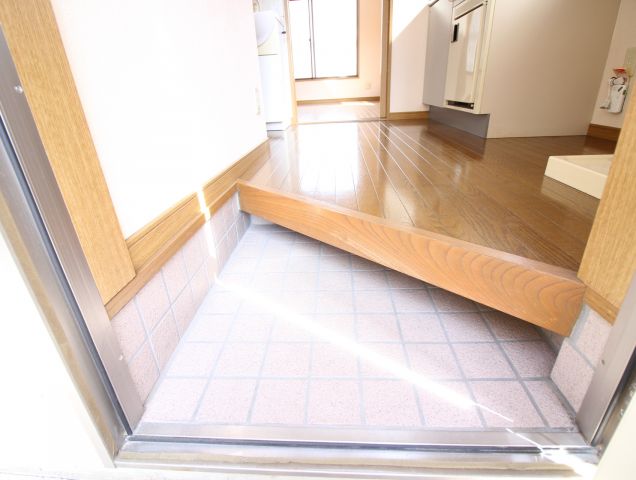 玄関　明るい玄関です