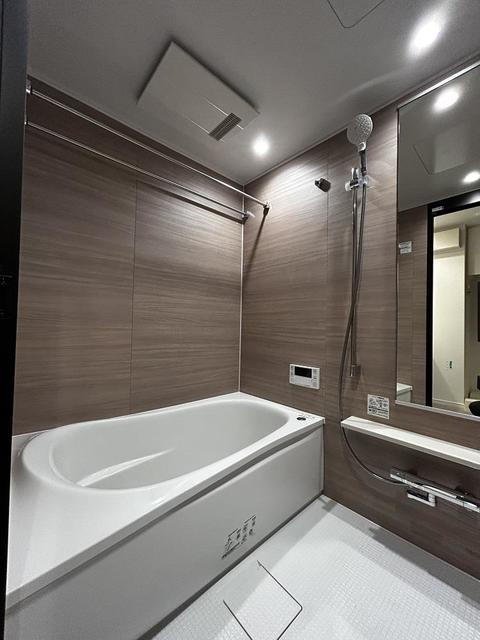 バス・シャワールーム　※写真は同タイプ住戸です。
