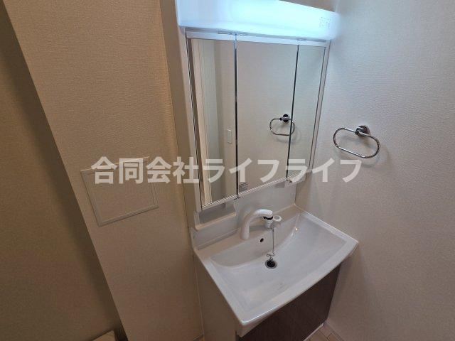 洗面設備　脱衣スペースもあります