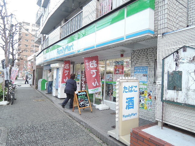 コンビニ　ファミリーマート横浜宿町店（コンビニ）まで177m