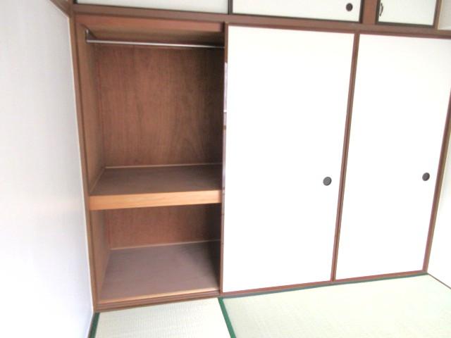 収納　押し入れ