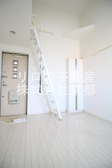 その他部屋・スペース　窓から暖かな日差しが入ります♪