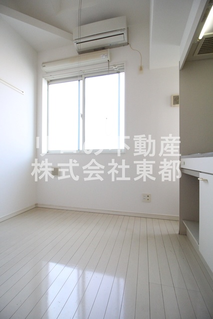 居室・リビング　明るい雰囲気で暮らしやすい！優しい質感の室内がオススメ☆