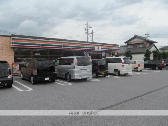 コンビニ　セブンイレブン（コンビニ）まで380m
