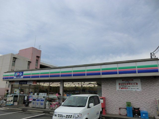 コンビニ　スリーエフ 緑区北八朔町店（コンビニ）まで1614m