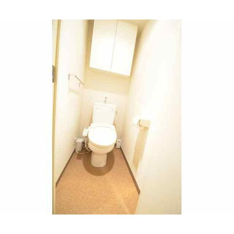 トイレ　ウォシュレット付きが嬉しいトイレです