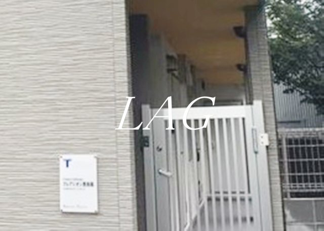 エントランス　門扉です。
