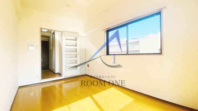 居室・リビング　洋室のお部屋です。
