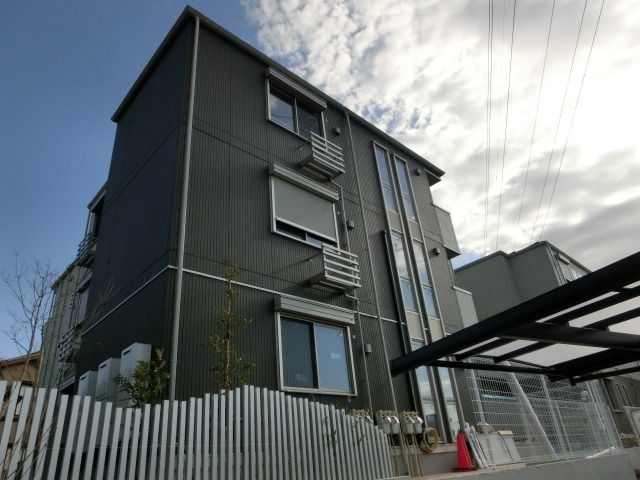 建物外観　インターネット無料です。