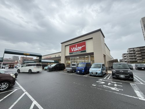 スーパー　バロー北浜田店（スーパー）まで725m