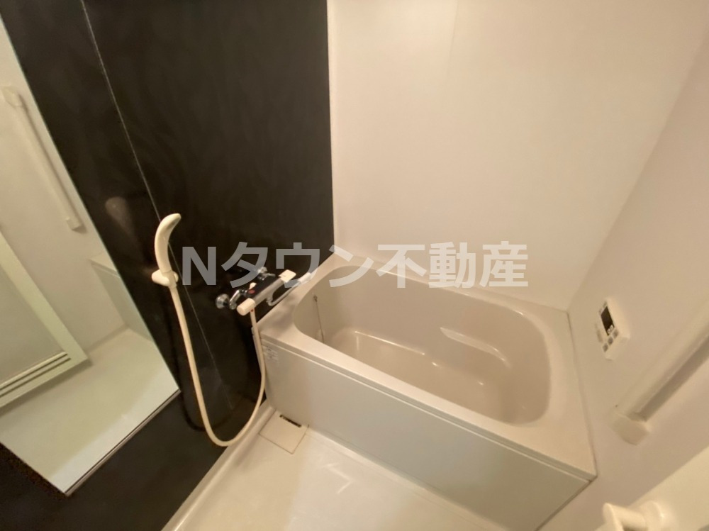 バス・シャワールーム　ゆったり過ごせるお風呂です