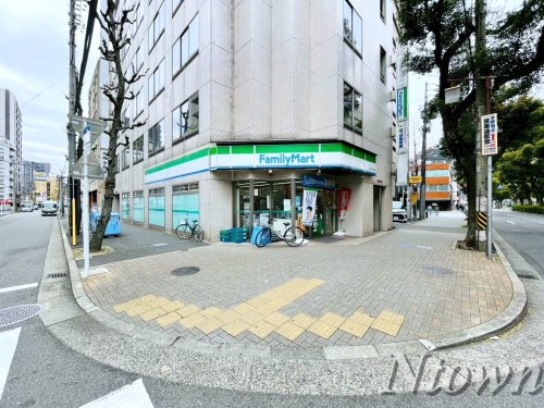 コンビニ　ファミリーマート 金山一丁目店（コンビニ）まで523m