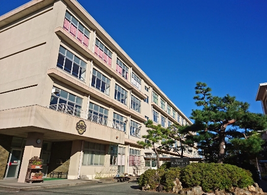 小学校　浜松市立相生小学校（小学校）まで370m