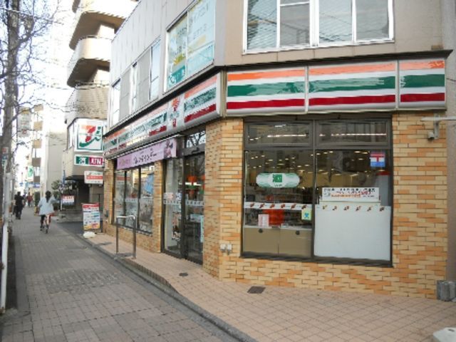 コンビニ　セブンイレブン立川高松町店（コンビニ）まで196m