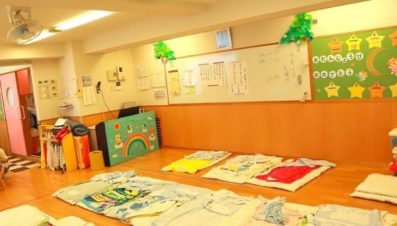 幼稚園・保育園　蓮美幼児学園てんまばしナーサリー（幼稚園・保育園）まで126m