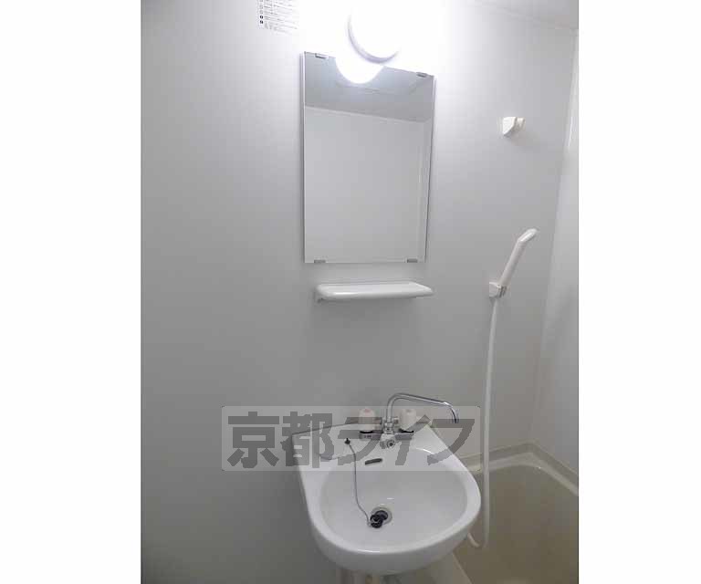 洗面設備　朝の準備はかどります。