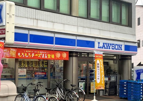 コンビニ　ローソン 佐堂町三丁目店（コンビニ）まで297m