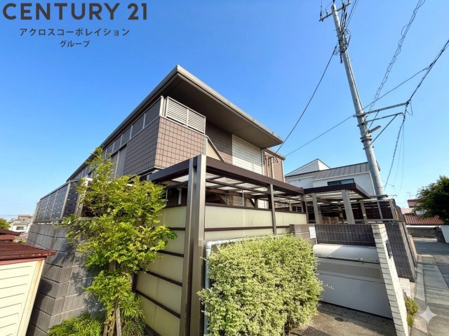建物外観　オートロック・防犯カメラ付きで安心です♪