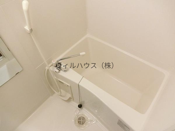 バス・シャワールーム　キレイな浴室！