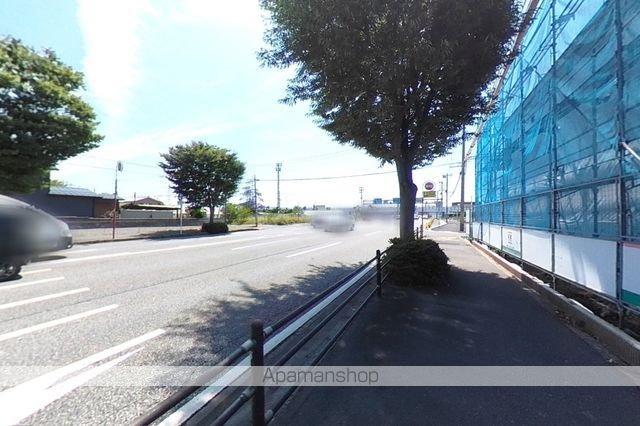 その他　建物東側道路（その他）まで0m