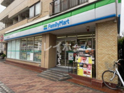 コンビニ　ファミリーマート萩中三丁目店（コンビニ）まで98m