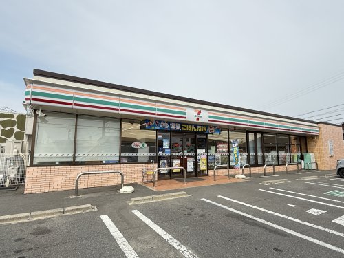 コンビニ　セブンイレブン 鈴鹿道伯5丁目店（コンビニ）まで644m